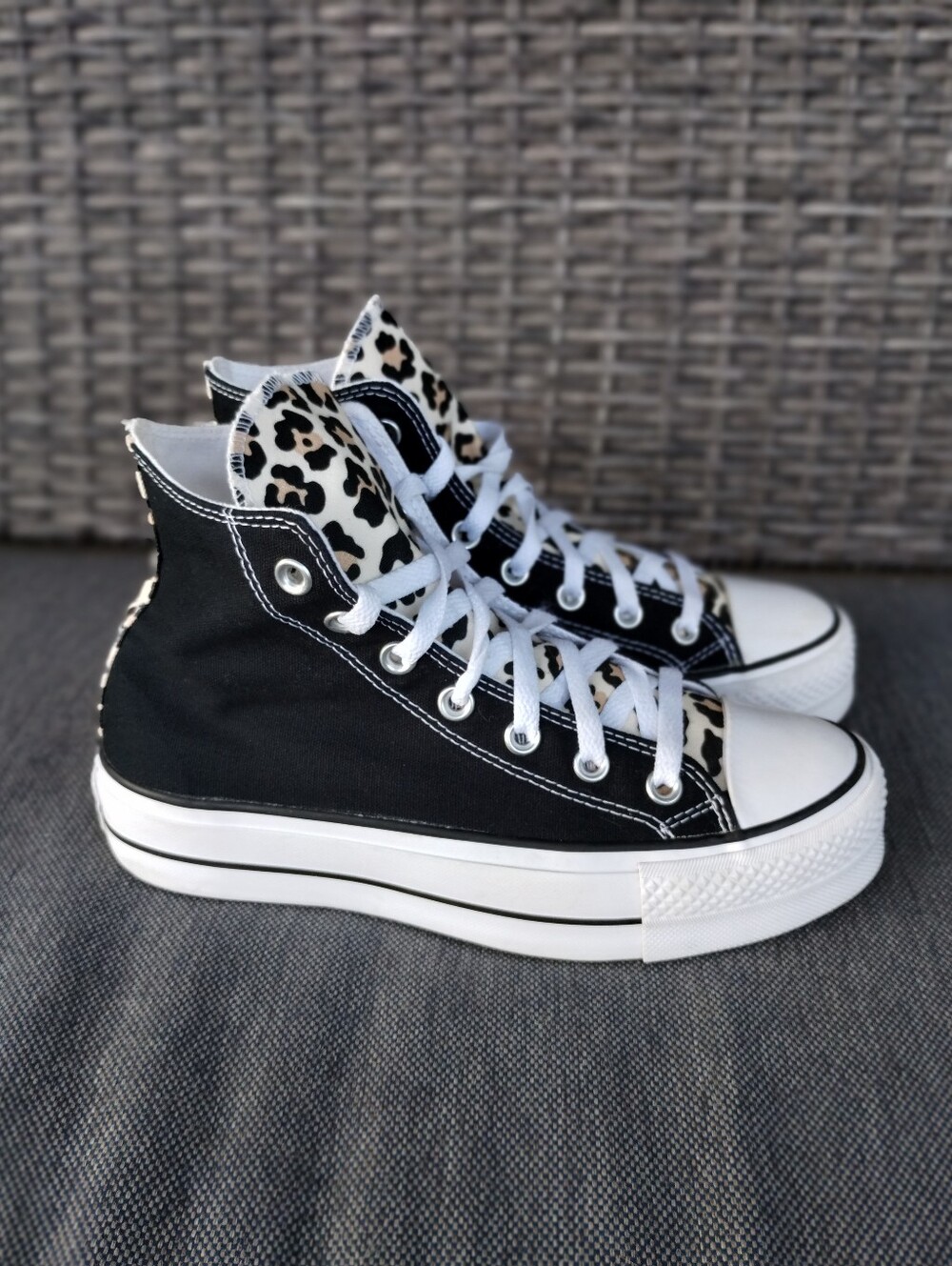 Converse Chuck Taylor All Star High Top Leopard Print Women’s 7.5 Men’s 5.5 EU 3